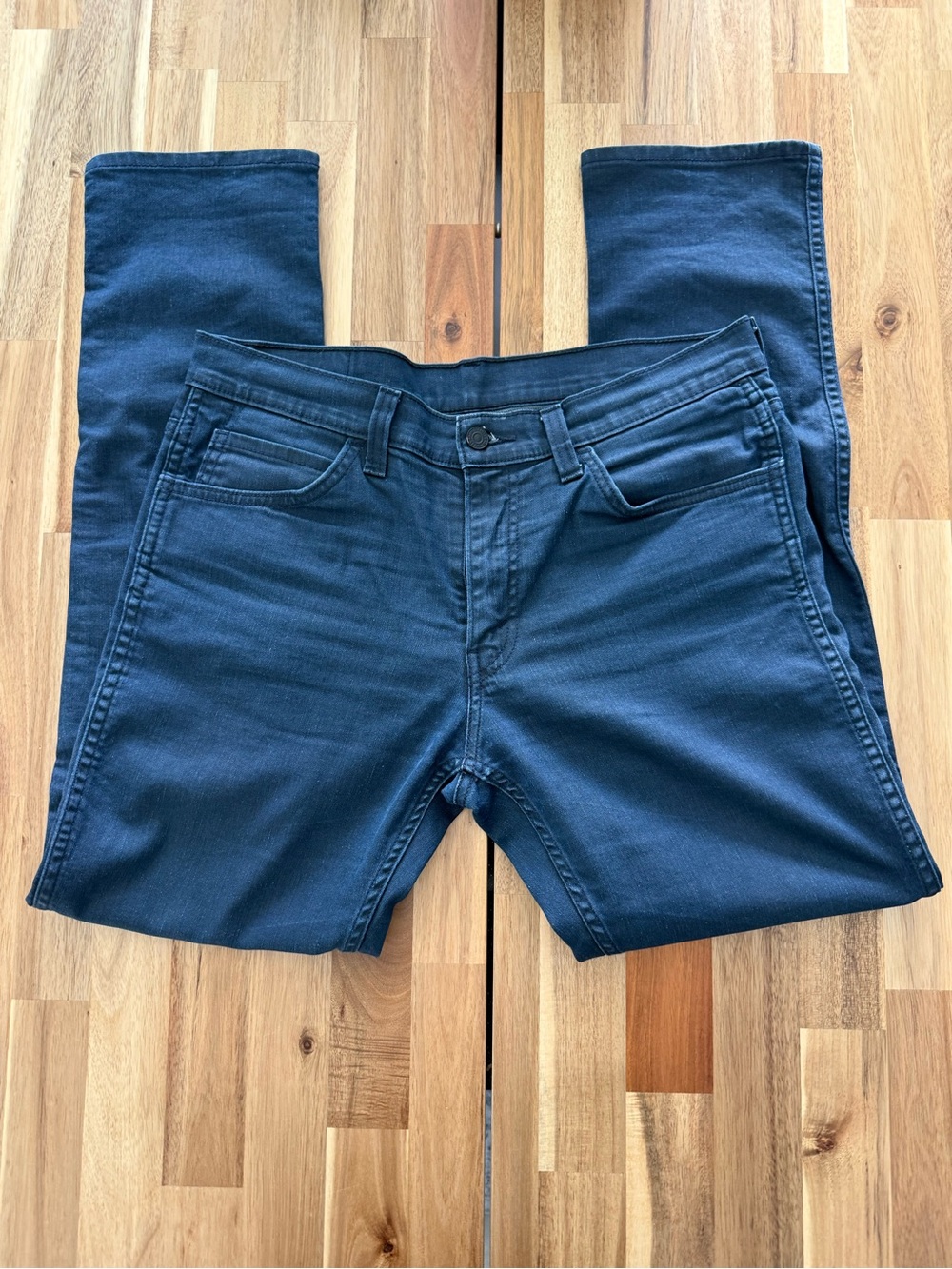 LEVI’S 511 Slim Fit Line 8 (Black Tag)